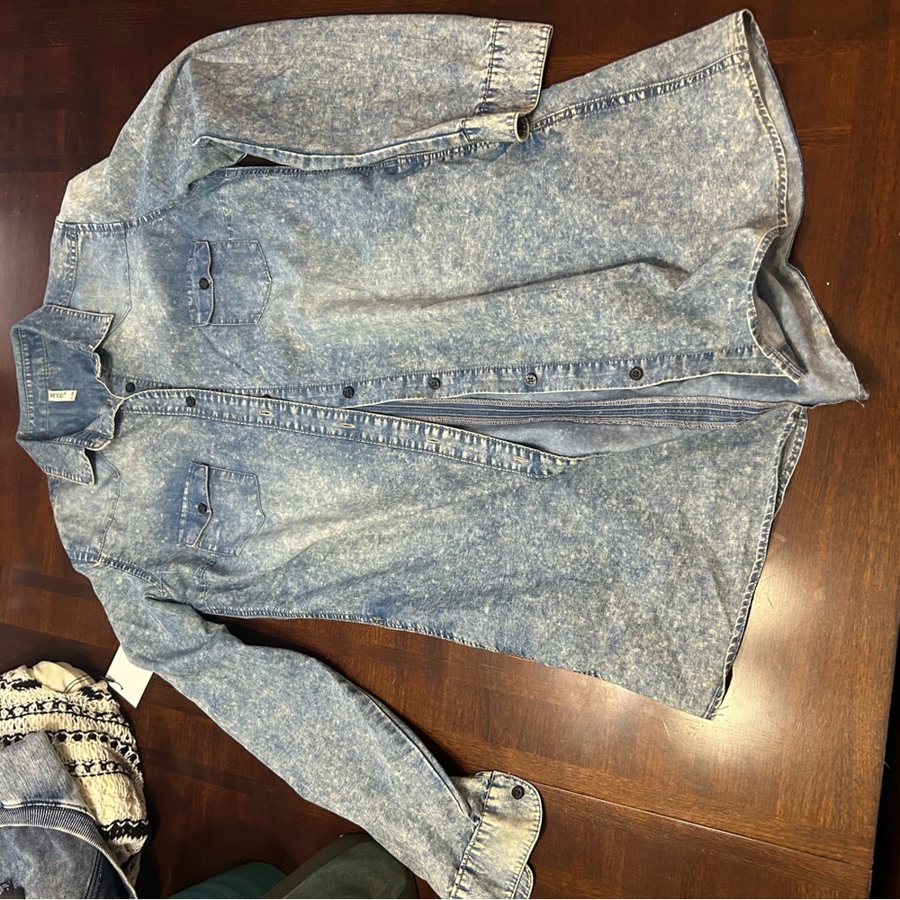 LeShop Faded Blue Denim Top
